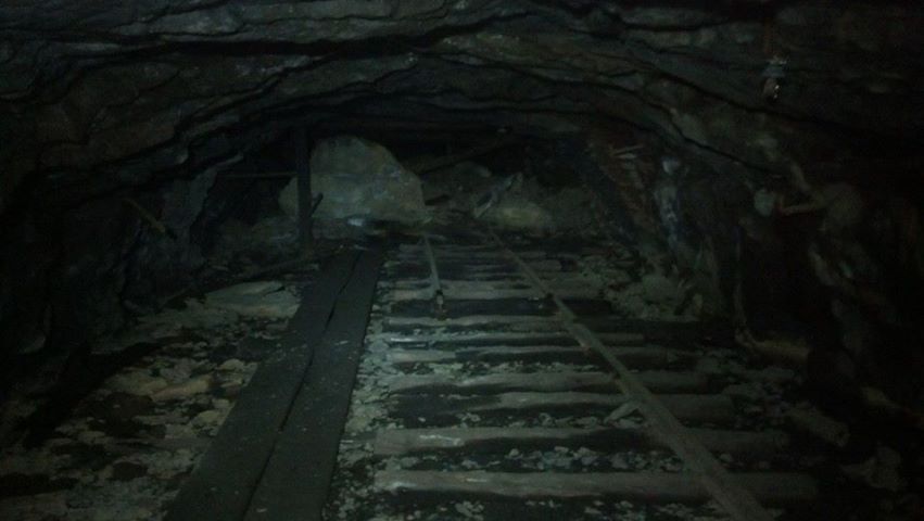 coal mine2.jpg